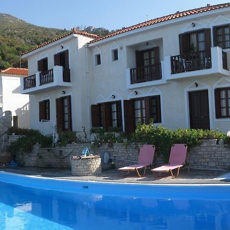 Violetta Seaside Studios&Apartments Karlovassi Exterior photo