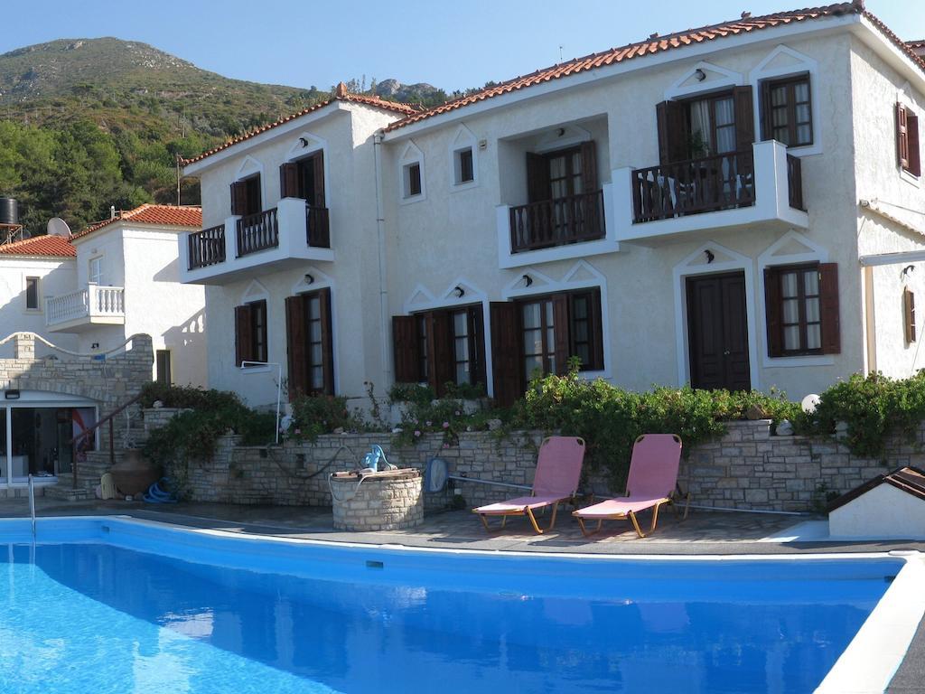 Violetta Seaside Studios&Apartments Karlovassi Exterior photo